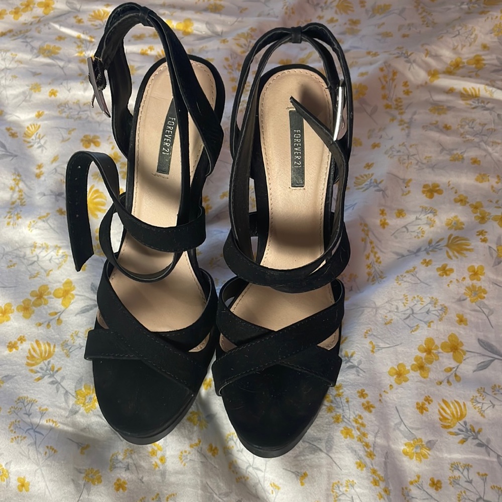 Forever 21 black straps heels